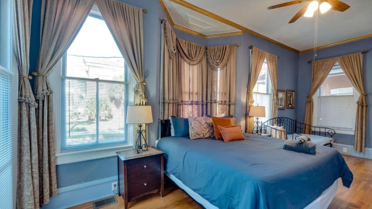 Elegant 2 Bed Directly On Forsyth Park Apartment Savannah Bagian luar foto