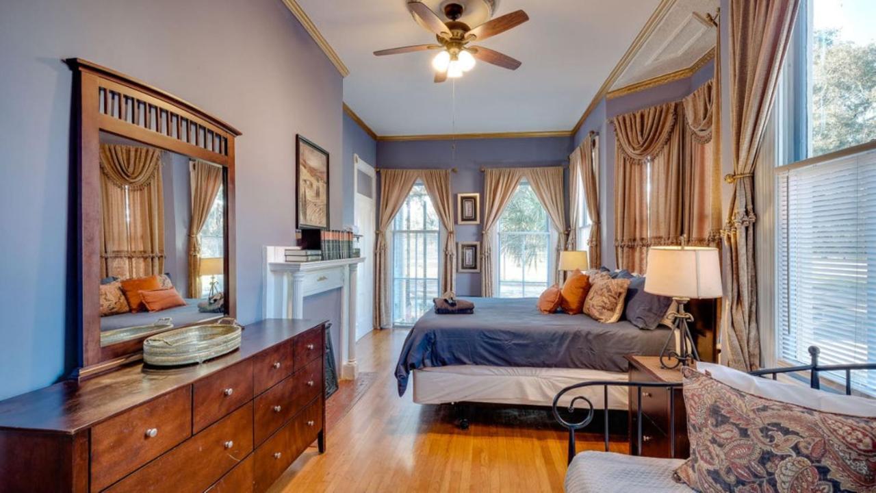 Elegant 2 Bed Directly On Forsyth Park Apartment Savannah Bagian luar foto